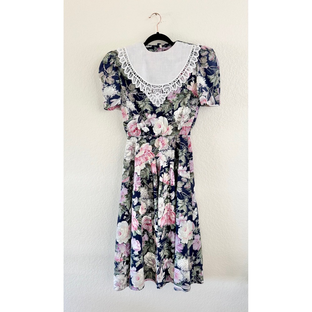 Vintage Floral Midi Dress Rayon Navy Pink Lace Collar Cottagecore Short Sleeve